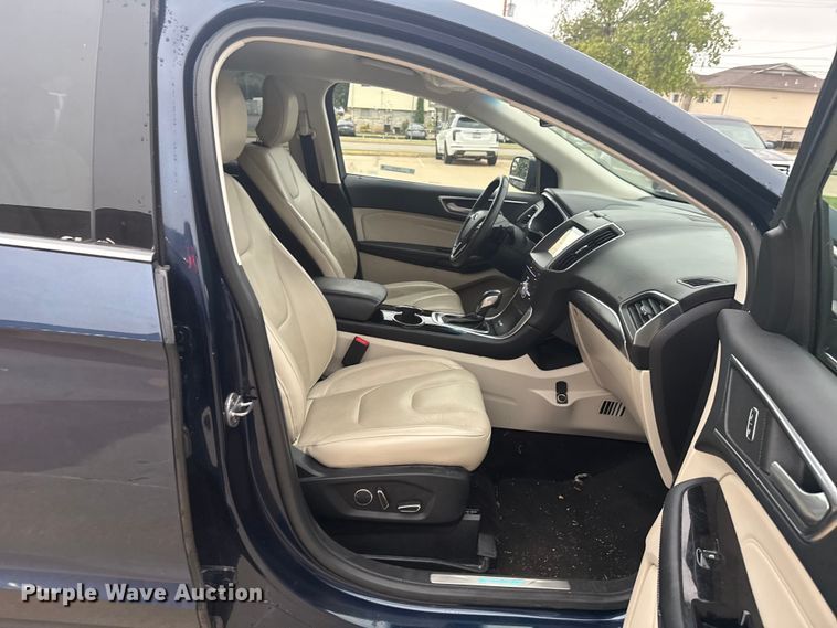 image for item ET6215 2017 Ford Edge SUV