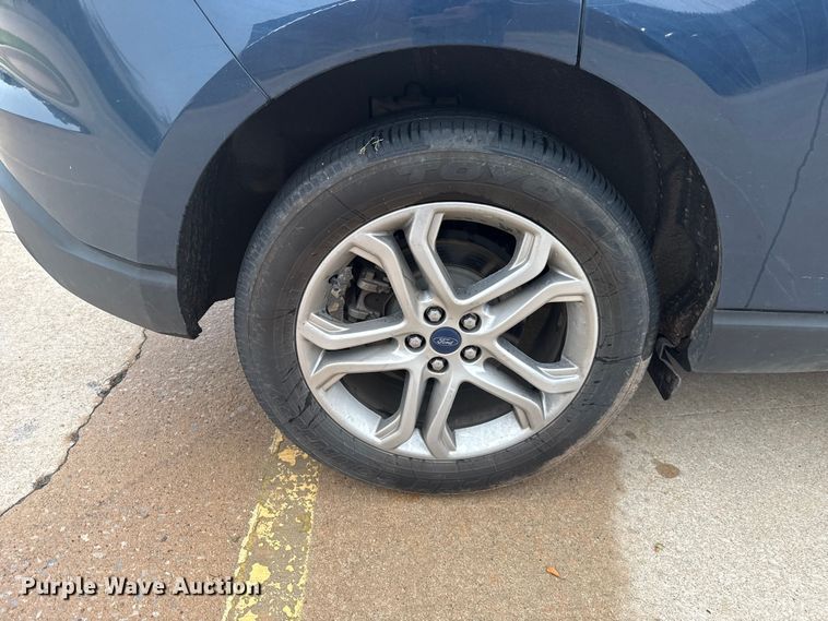 image for item ET6215 2017 Ford Edge SUV
