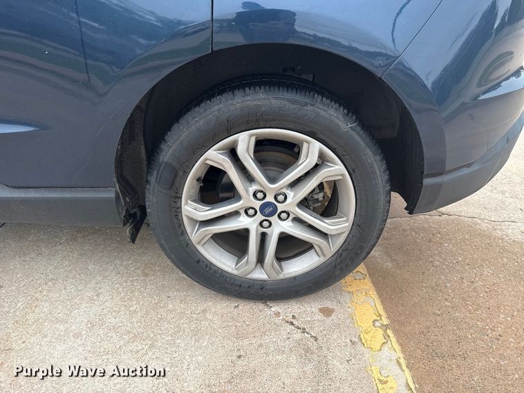 image for item ET6215 2017 Ford Edge SUV