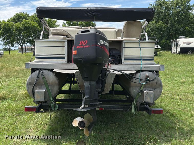 image for item ET6260 2004 Beachcomber pontoon boat