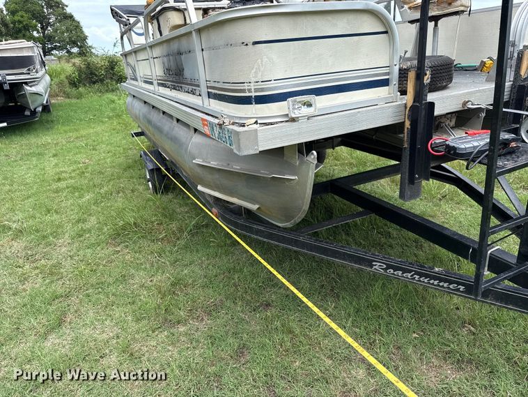 image for item ET6260 2004 Beachcomber pontoon boat