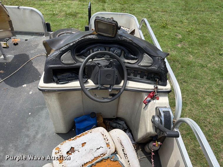 image for item ET6260 2004 Beachcomber pontoon boat