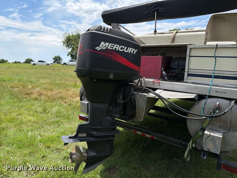 image for item ET6260 2004 Beachcomber pontoon boat