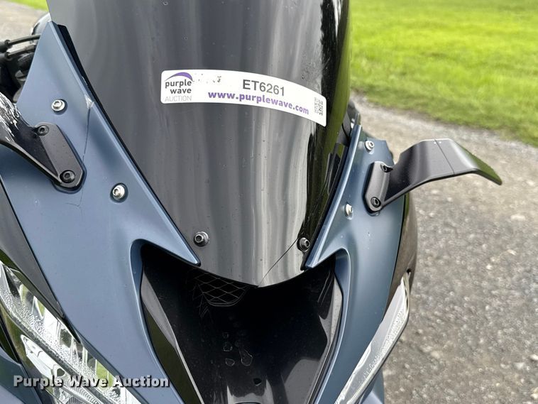 image for item ET6261 2022 Kawasaki ZX-6R motorcycle