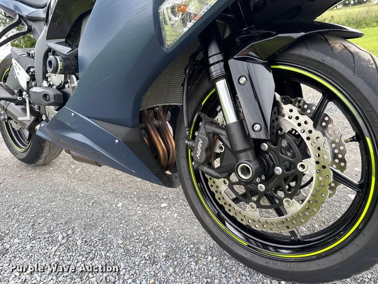 image for item ET6261 2022 Kawasaki ZX-6R motorcycle