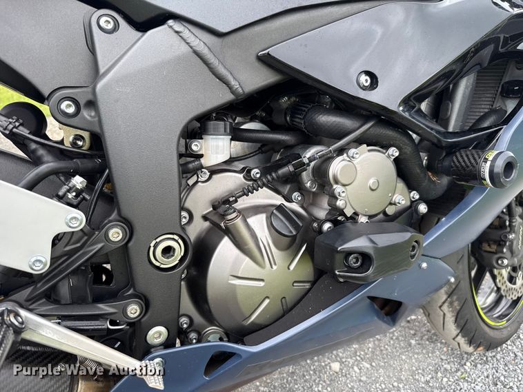 image for item ET6261 2022 Kawasaki ZX-6R motorcycle