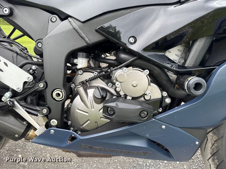 image for item ET6261 2022 Kawasaki ZX-6R motorcycle