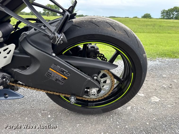 image for item ET6261 2022 Kawasaki ZX-6R motorcycle