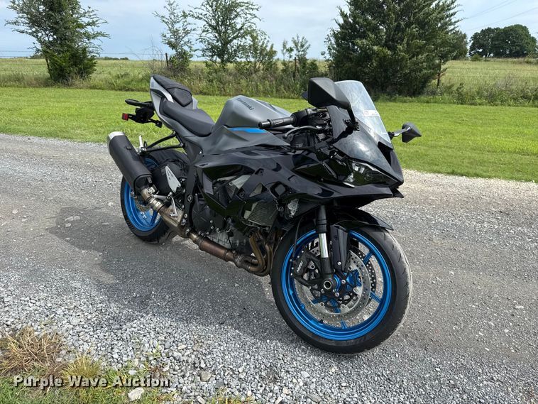 image for item ET6262 2026 Kawasaki ZX-6R motorcycle