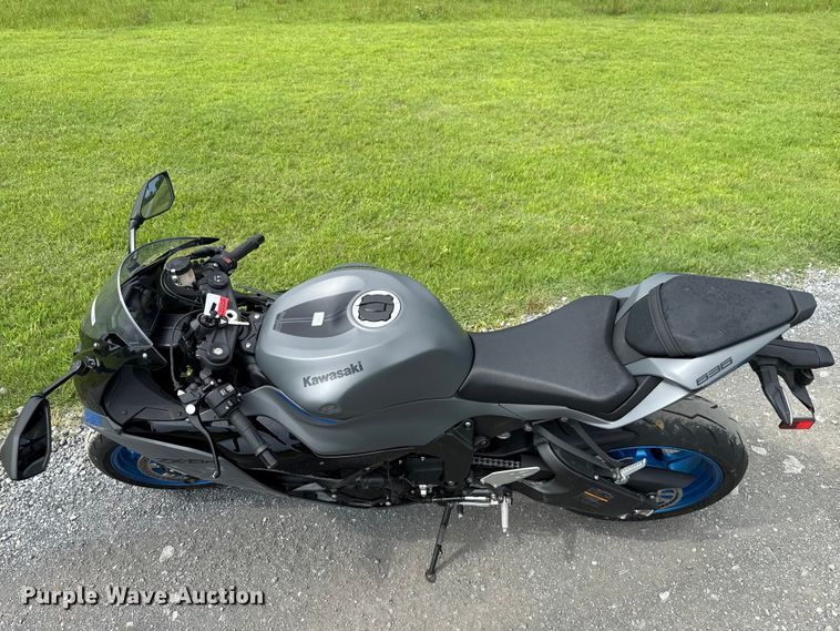 image for item ET6262 2026 Kawasaki ZX-6R motorcycle