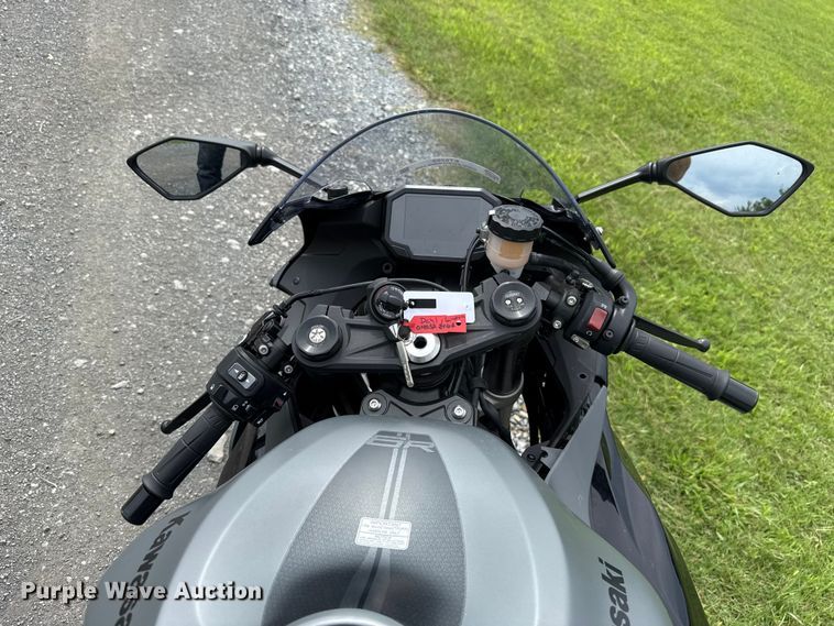 image for item ET6262 2026 Kawasaki ZX-6R motorcycle