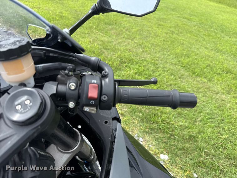 image for item ET6262 2026 Kawasaki ZX-6R motorcycle