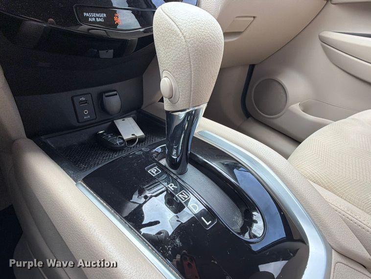 image for item ET6264 2015 Nissan Rogue SUV