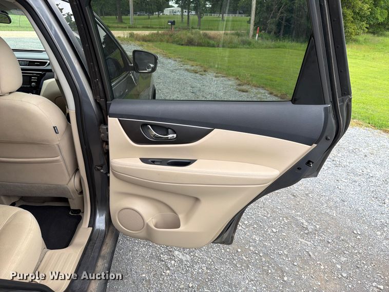 image for item ET6264 2015 Nissan Rogue SUV