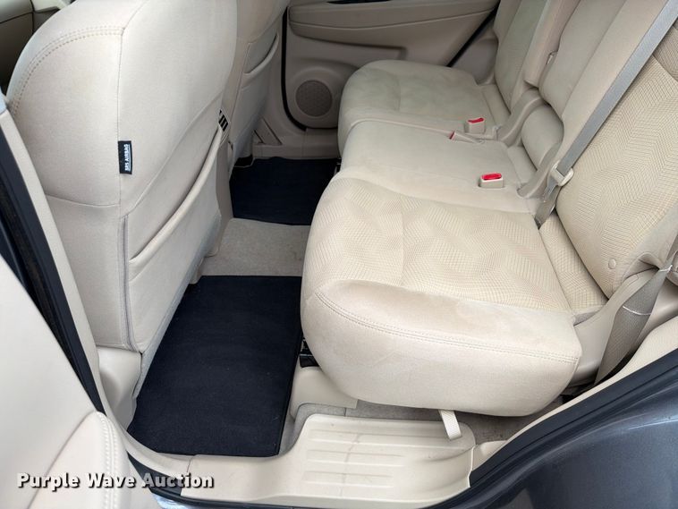 image for item ET6264 2015 Nissan Rogue SUV