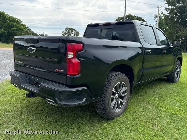 image for item ET6265 2021 Chevrolet Silverado 1500 Crew Cab pickup truck