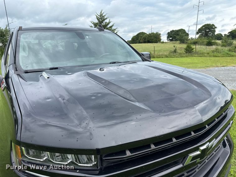 image for item ET6265 2021 Chevrolet Silverado 1500 Crew Cab pickup truck
