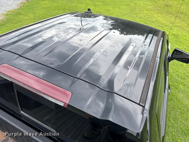 image for item ET6265 2021 Chevrolet Silverado 1500 Crew Cab pickup truck