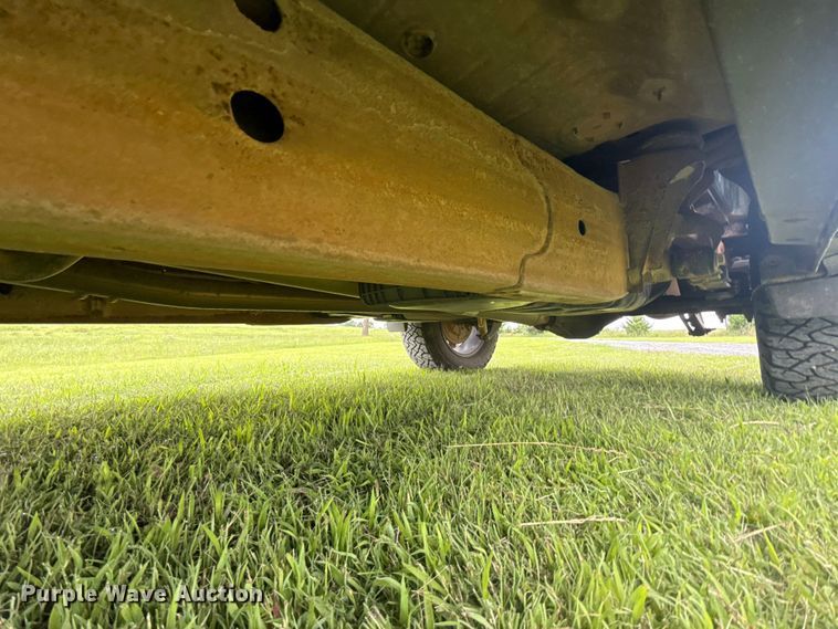 image for item ET6265 2021 Chevrolet Silverado 1500 Crew Cab pickup truck