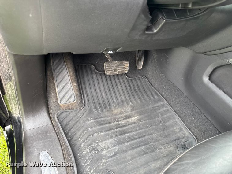 image for item ET6265 2021 Chevrolet Silverado 1500 Crew Cab pickup truck