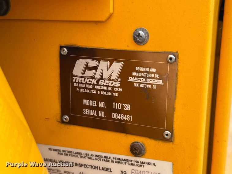 image for item ET6285 2020 Ford F350 Super Duty utility bed pickup truck