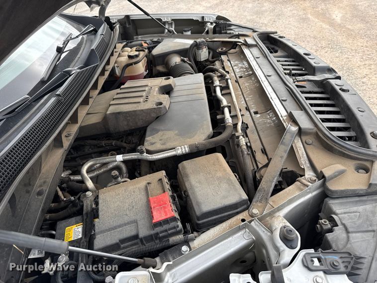 image for item ET6286 2021 Chevrolet Silverado 1500 Crew Cab pickup truck