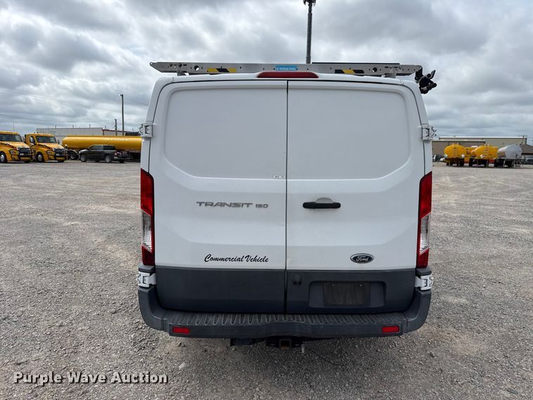 image for item ET6288 2017 Ford Transit 150 van