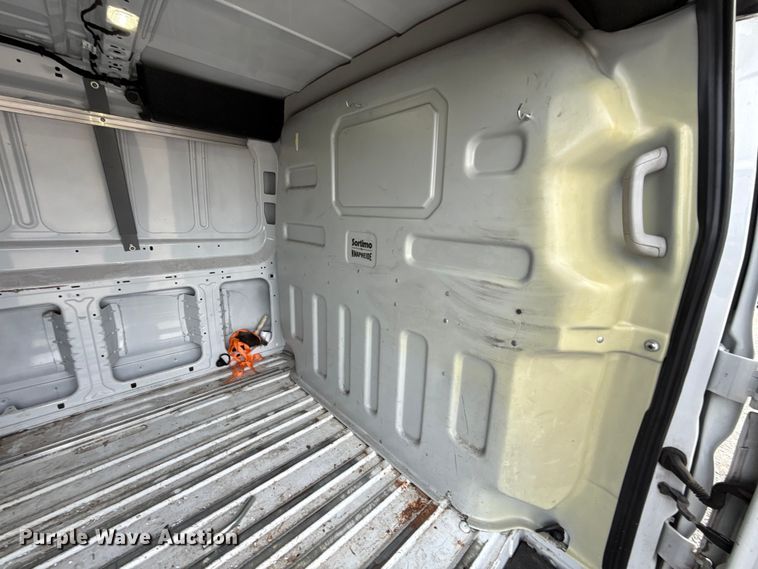 image for item ET6288 2017 Ford Transit 150 van