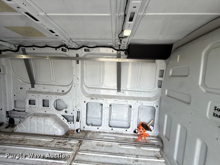 image for item ET6288 2017 Ford Transit 150 van