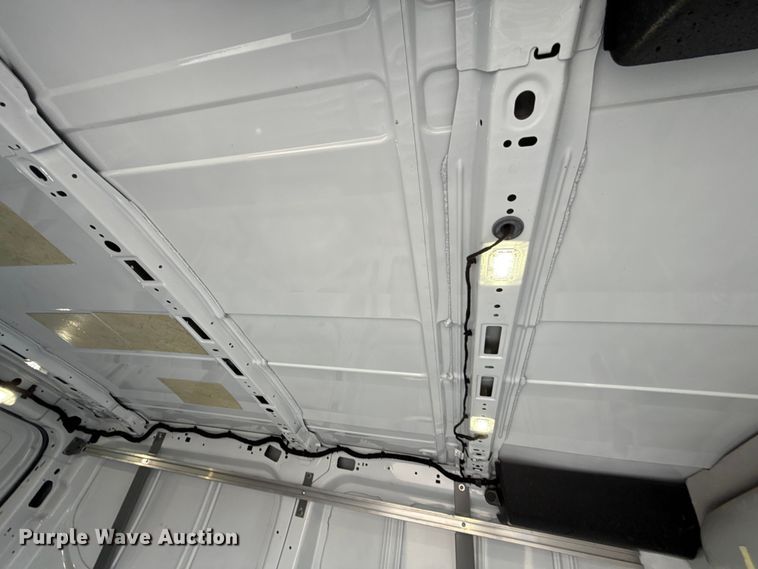 image for item ET6288 2017 Ford Transit 150 van