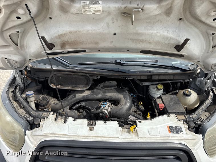 image for item ET6288 2017 Ford Transit 150 van