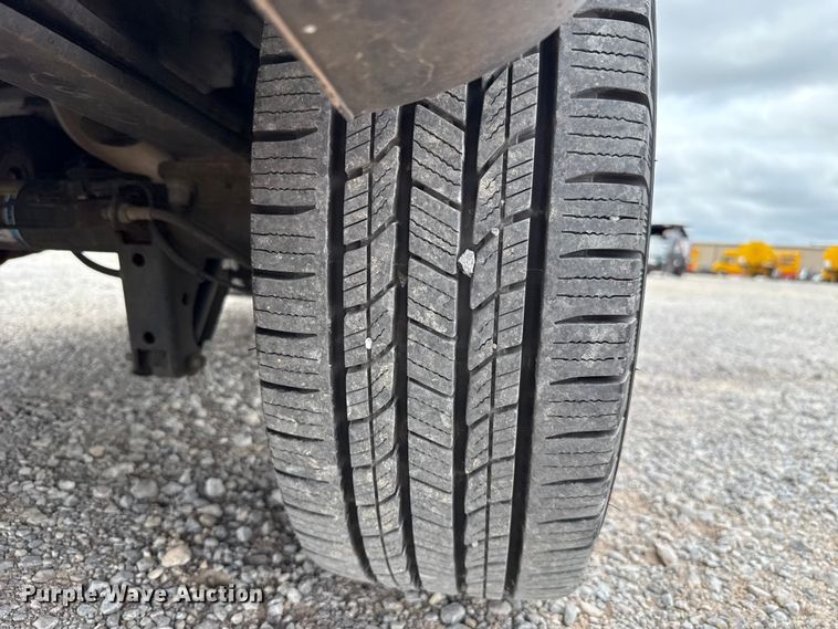 image for item ET6288 2017 Ford Transit 150 van