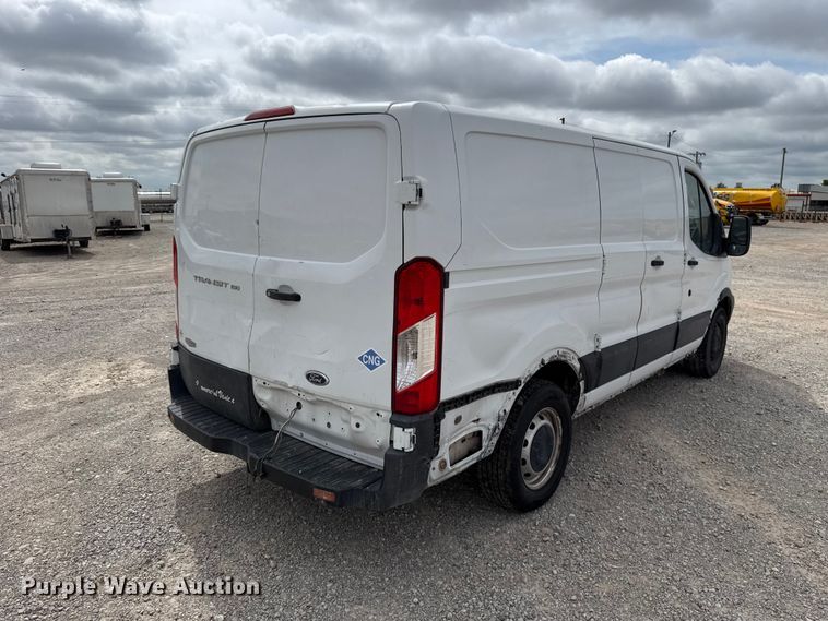 image for item ET6289 2019 Ford Transit  van