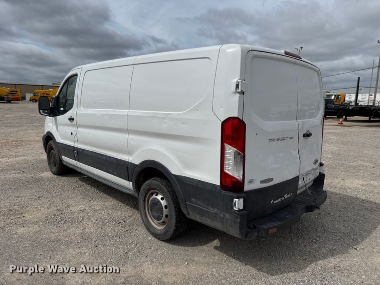 image for item ET6289 2019 Ford Transit  van