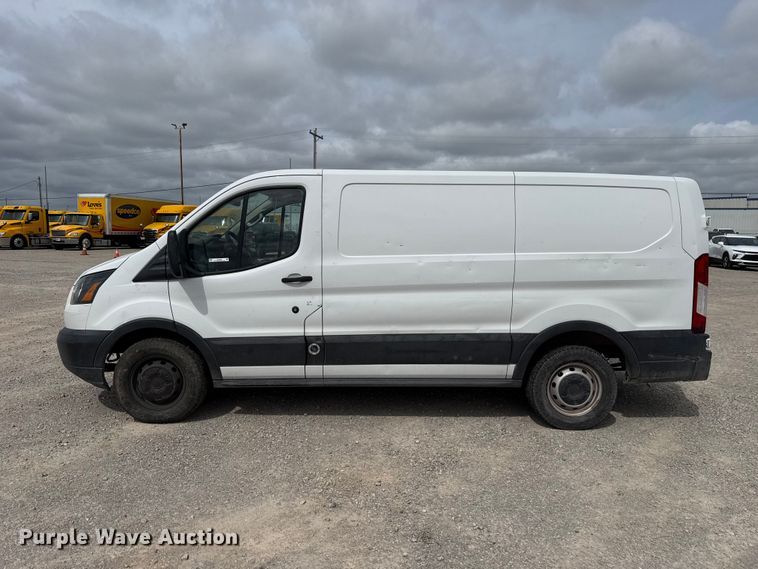 image for item ET6289 2019 Ford Transit  van