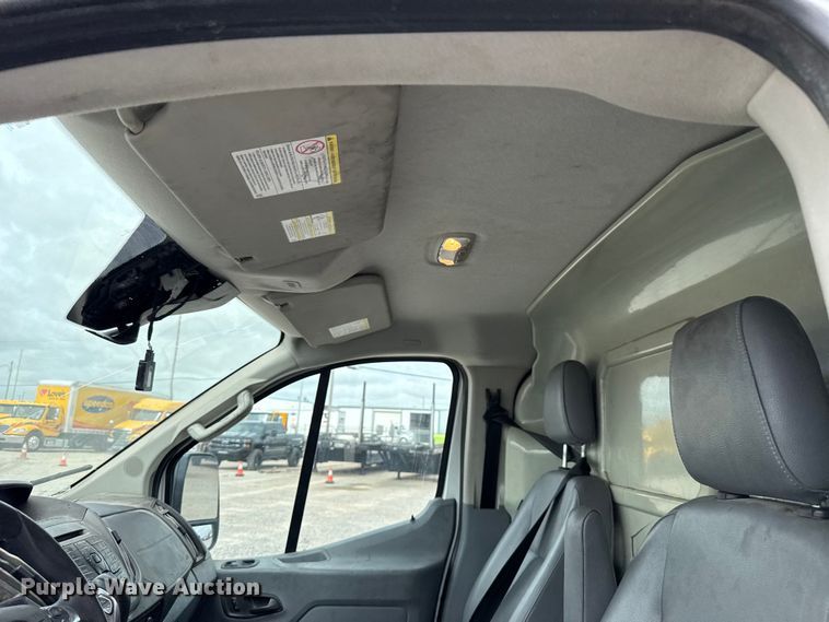image for item ET6289 2019 Ford Transit  van