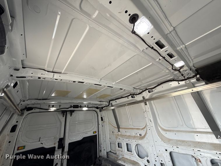 image for item ET6289 2019 Ford Transit  van