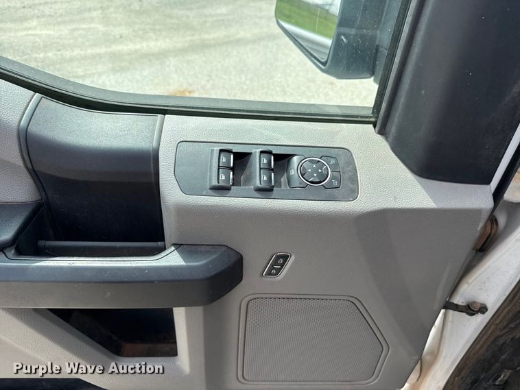 image for item ET6302 2015 Ford F150 Ext. Cab pickup truck