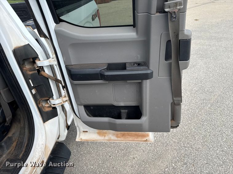 image for item ET6302 2015 Ford F150 Ext. Cab pickup truck