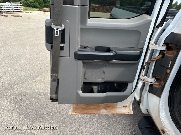 image for item ET6302 2015 Ford F150 Ext. Cab pickup truck