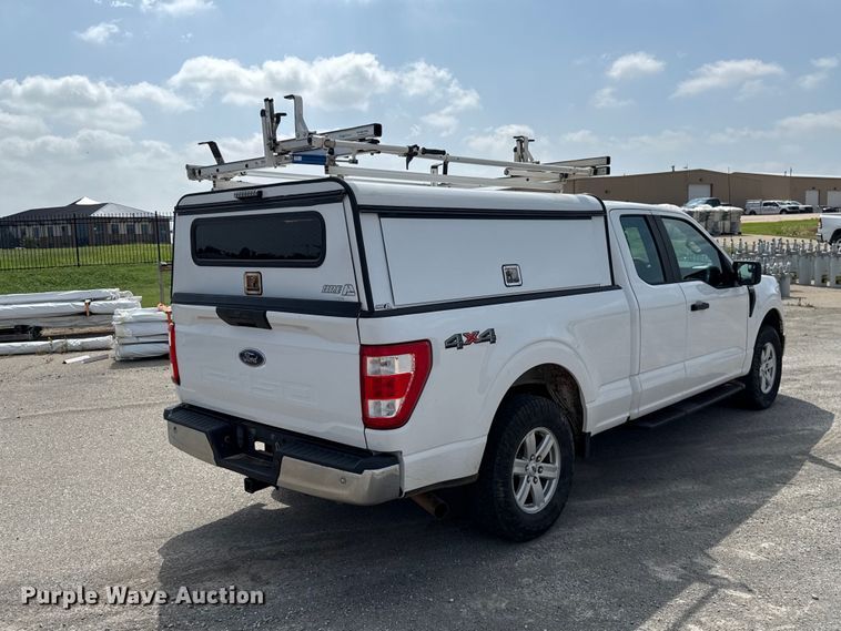 image for item ET6303 2021 Ford F150 Ext. Cab pickup truck