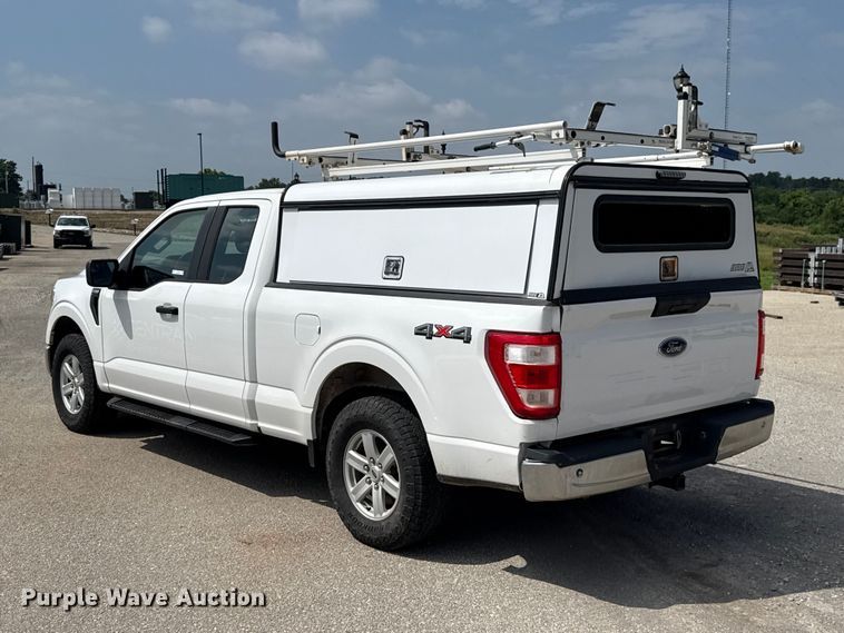 image for item ET6303 2021 Ford F150 Ext. Cab pickup truck