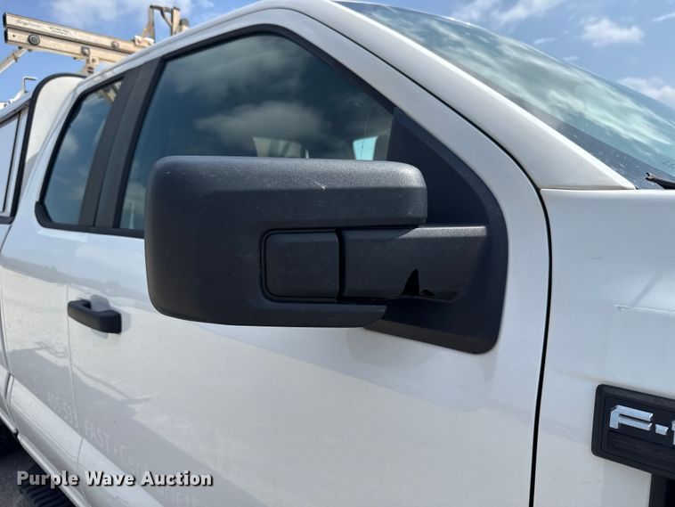image for item ET6303 2021 Ford F150 Ext. Cab pickup truck
