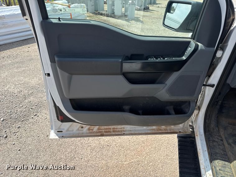 image for item ET6303 2021 Ford F150 Ext. Cab pickup truck