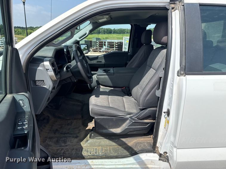 image for item ET6303 2021 Ford F150 Ext. Cab pickup truck