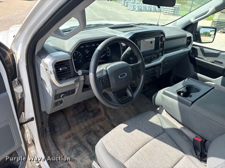 image for item ET6303 2021 Ford F150 Ext. Cab pickup truck