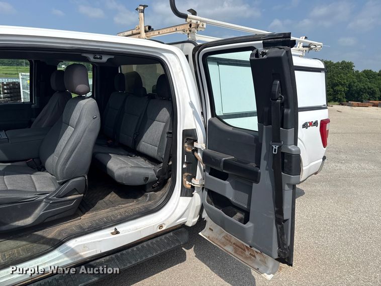 image for item ET6303 2021 Ford F150 Ext. Cab pickup truck
