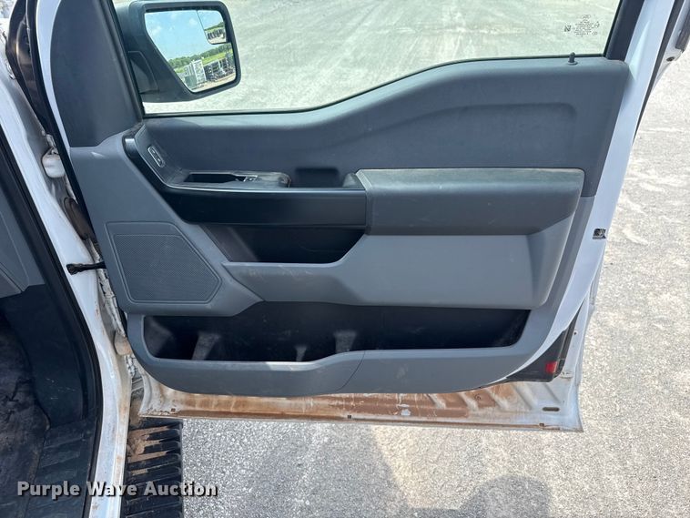 image for item ET6303 2021 Ford F150 Ext. Cab pickup truck