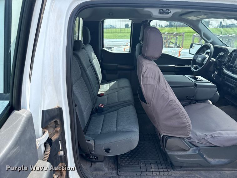 image for item ET6303 2021 Ford F150 Ext. Cab pickup truck