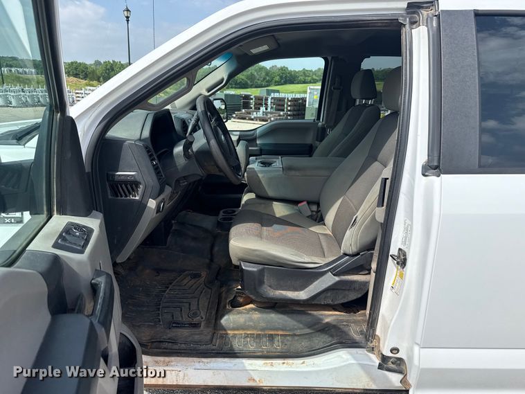 image for item ET6306 2015 Ford F150 Ext. Cab pickup truck
